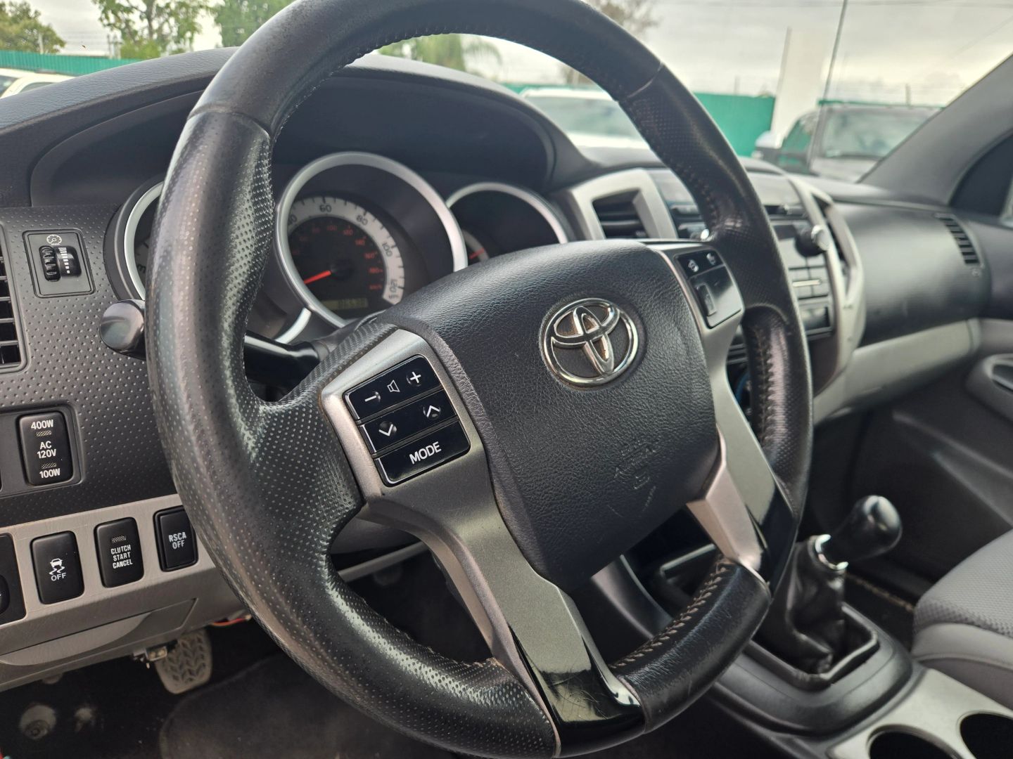 2012 Toyota Tacoma TRD Off-Road photo 4