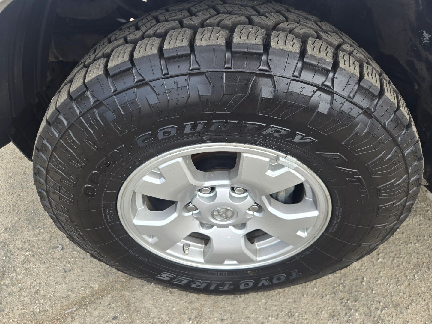 2012 Toyota Tacoma TRD Off-Road photo 19