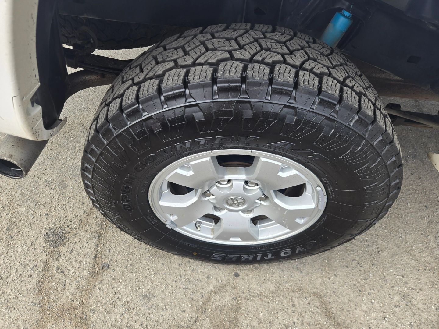 2012 Toyota Tacoma TRD Off-Road photo 21