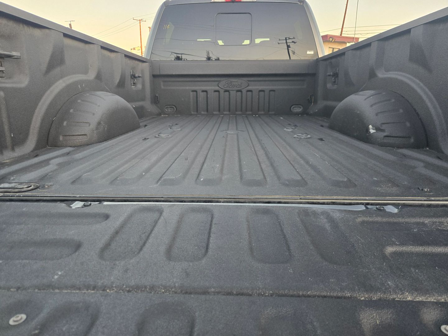 2020 Ford F-350 Lariat photo 25
