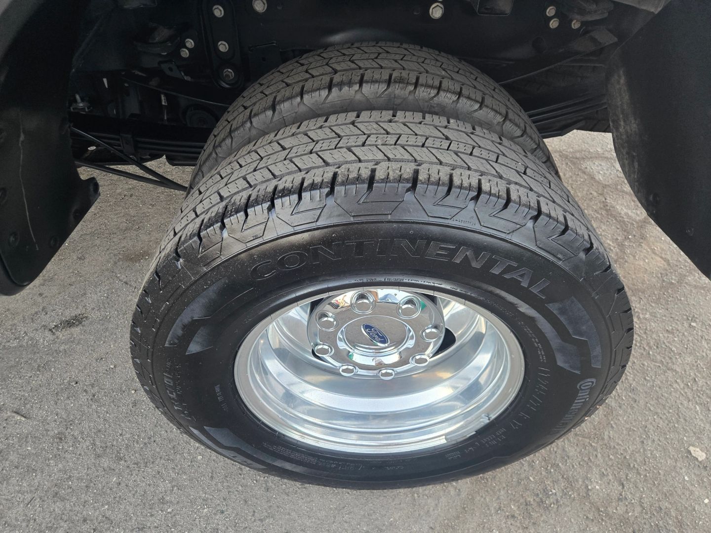2020 Ford F-350 Lariat photo 28