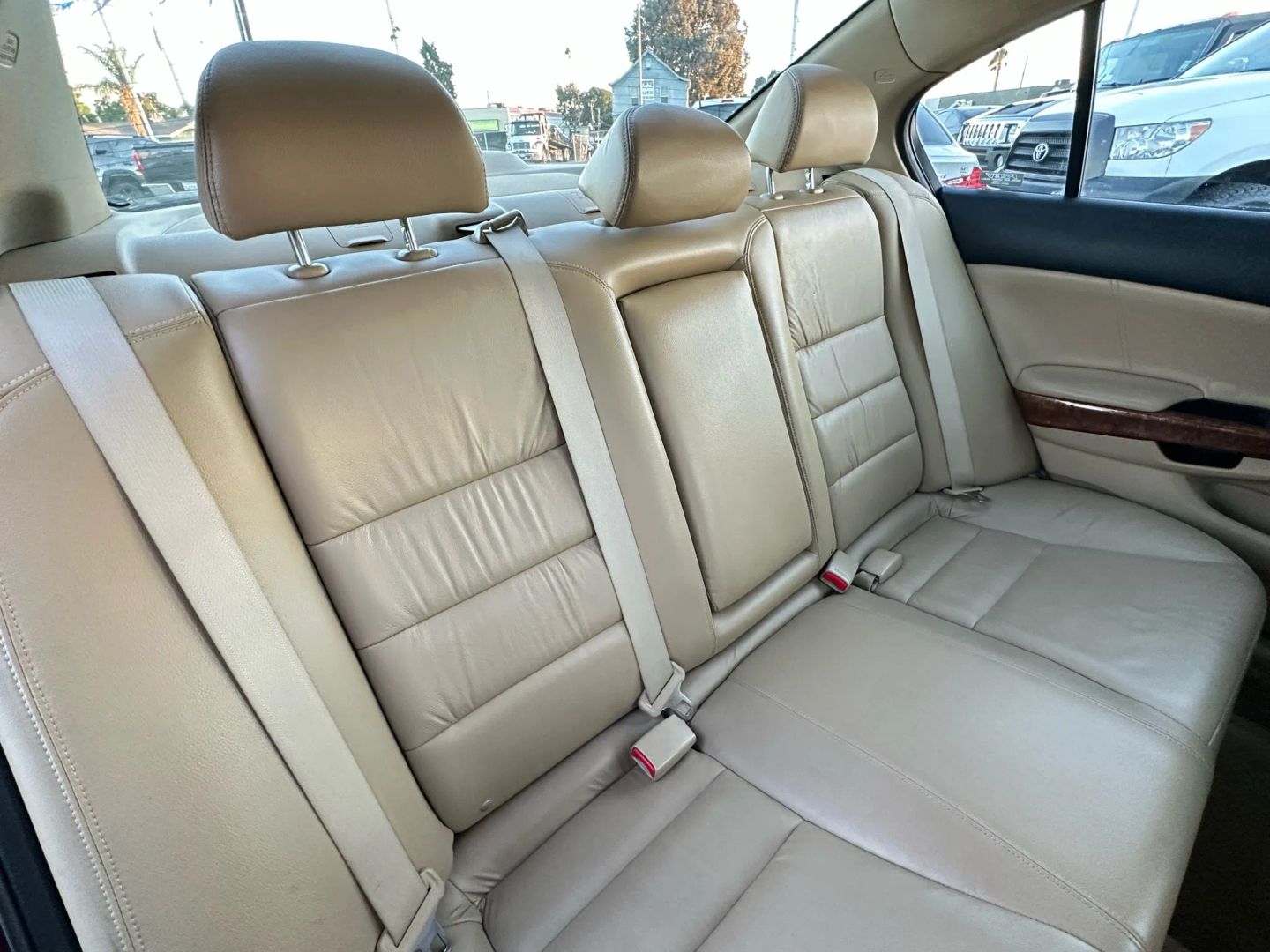 2012 Honda Accord EX-L photo 18