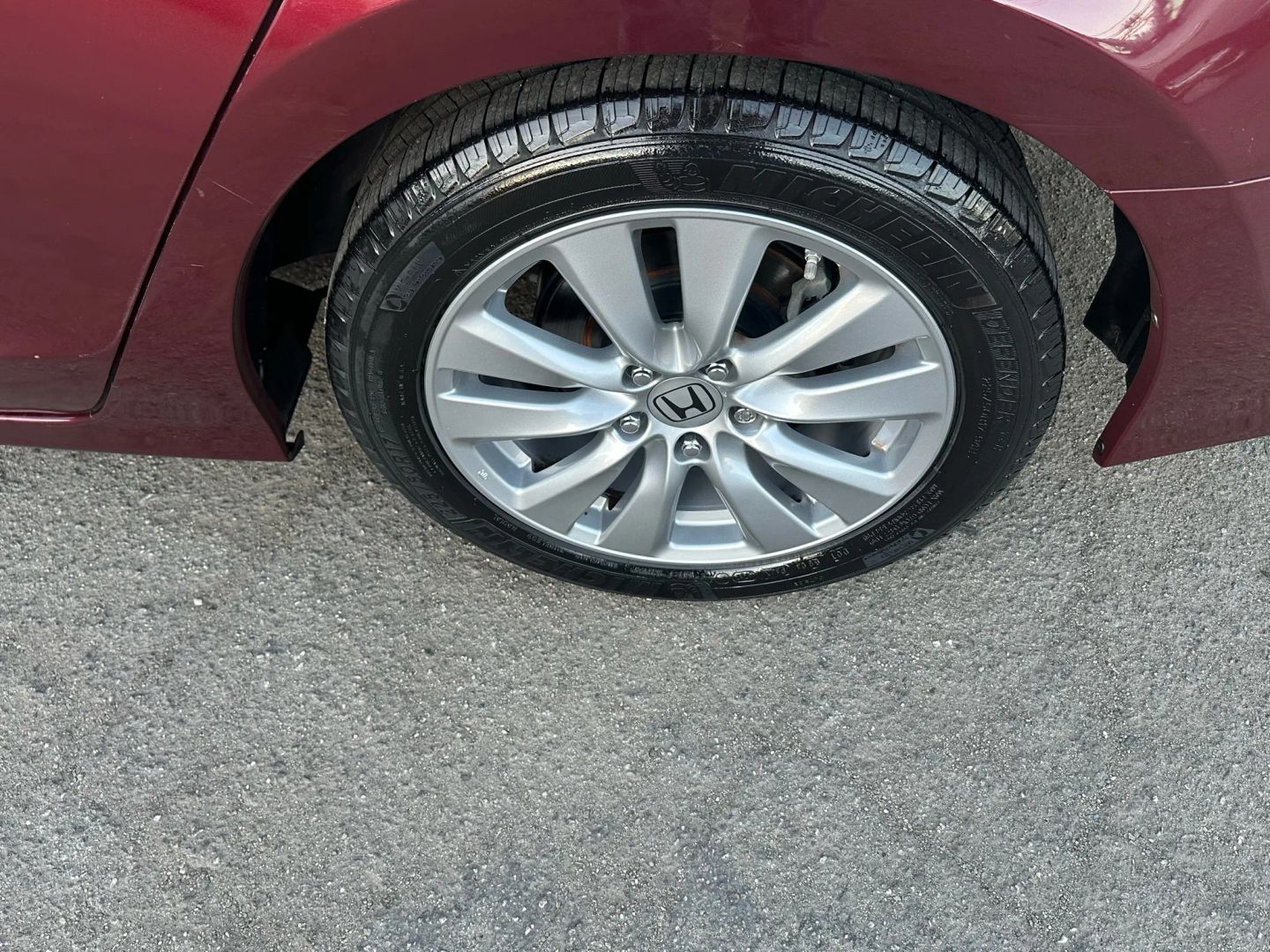 2012 Honda Accord EX-L photo 32