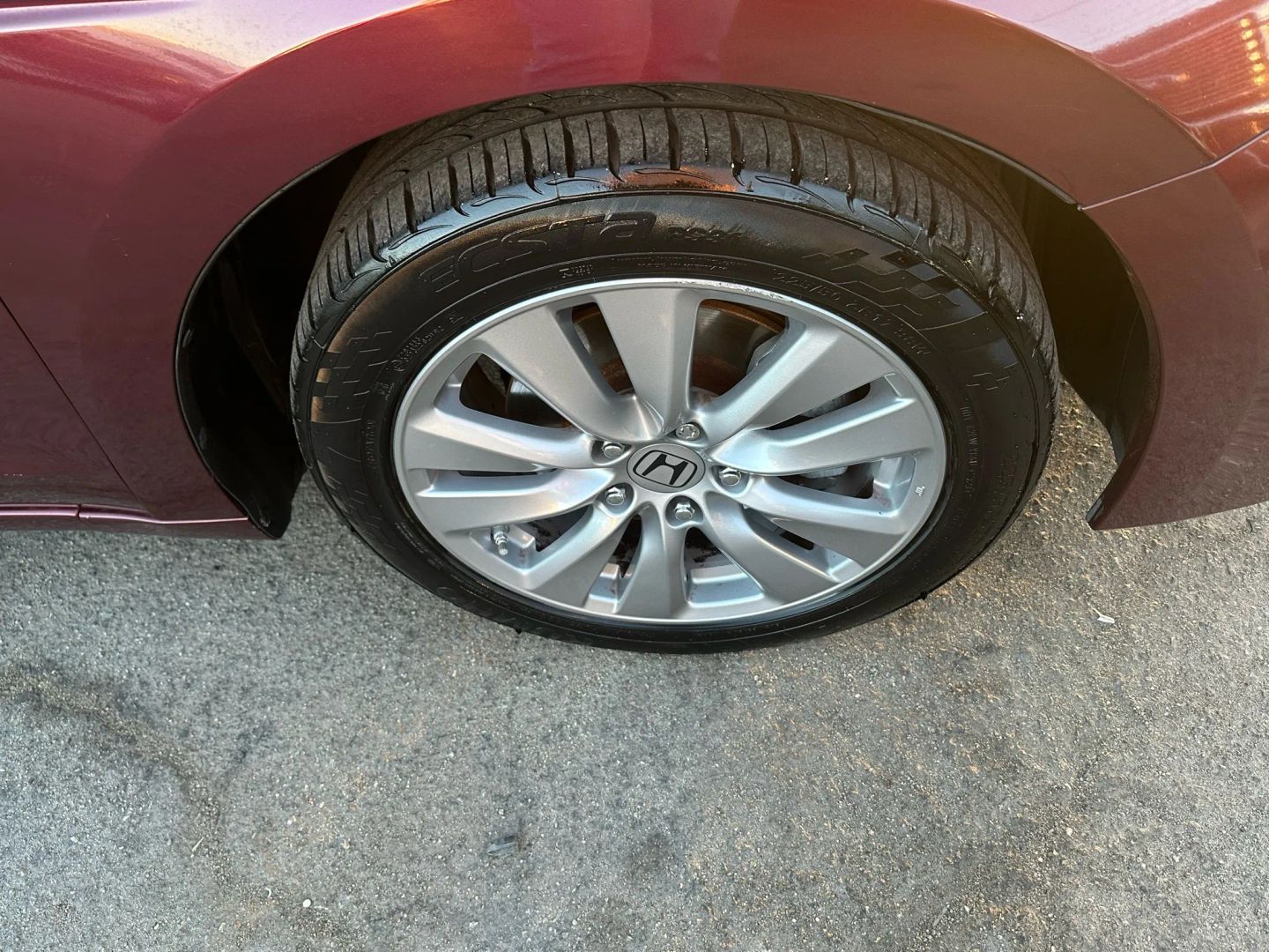 2012 Honda Accord EX-L photo 34