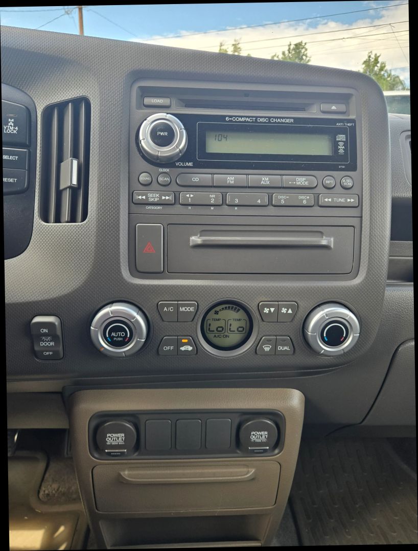 2006 Honda Ridgeline RTS - Photo 19