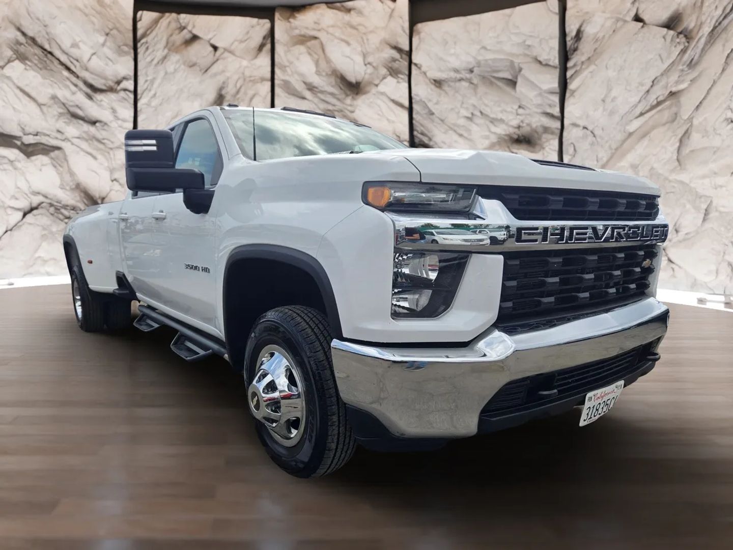 2023 Chevrolet Silverado 3500HD LT photo 3