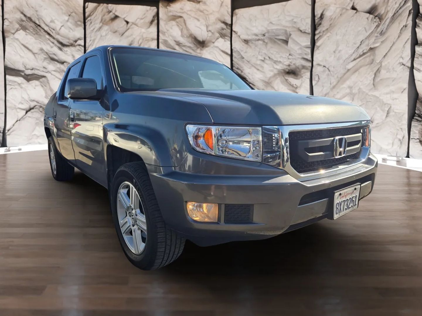 2010 Honda Ridgeline RTS photo 2