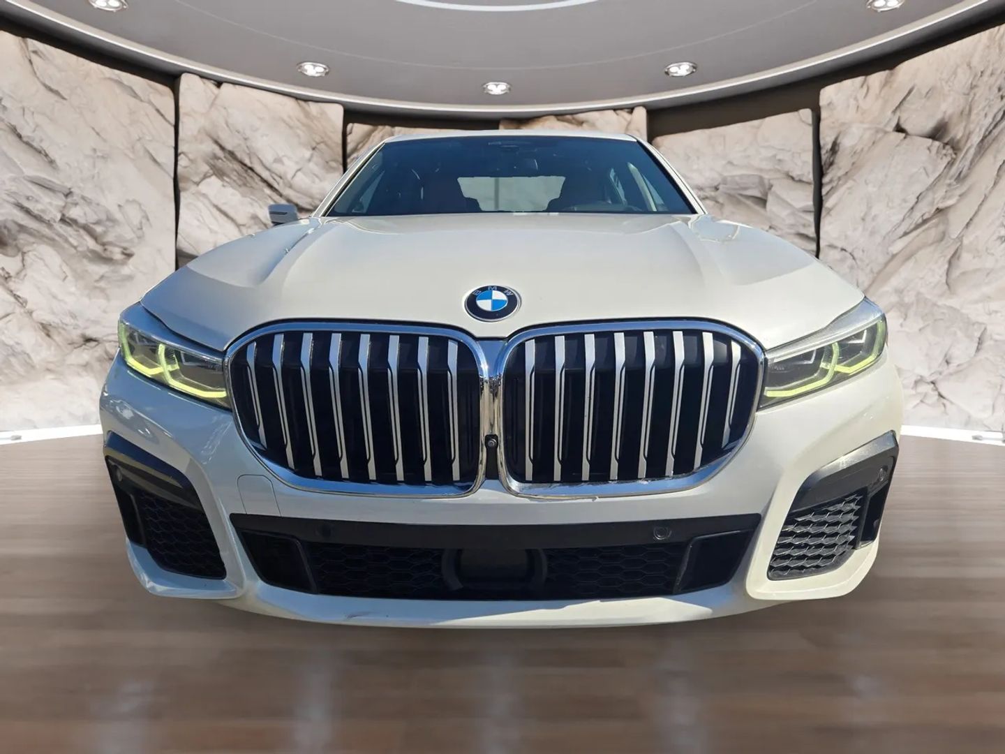 2020 Bmw 750i xDrive Sedan photo 2