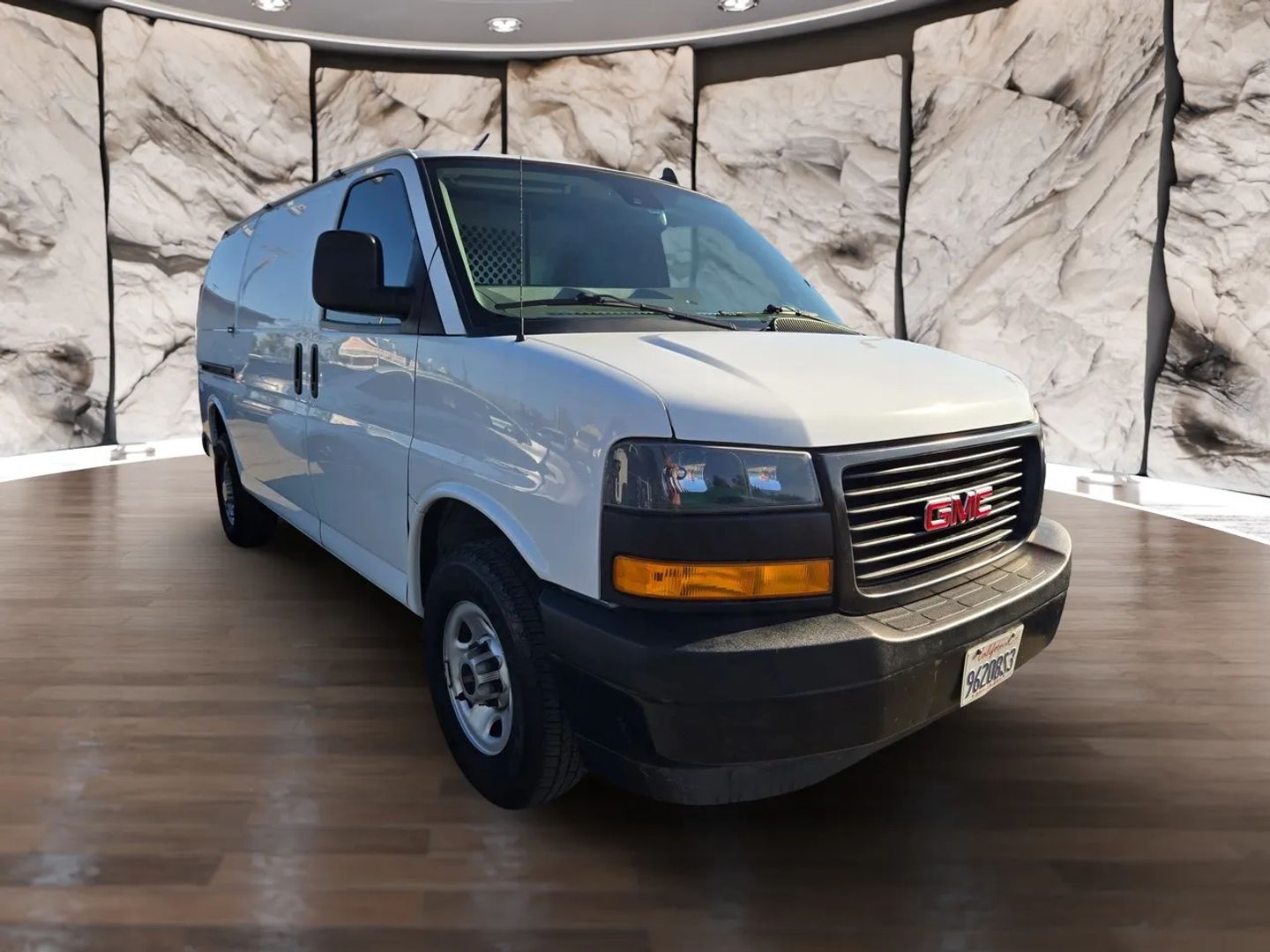 2023 Gmc Savana 2500 Cargo photo 3