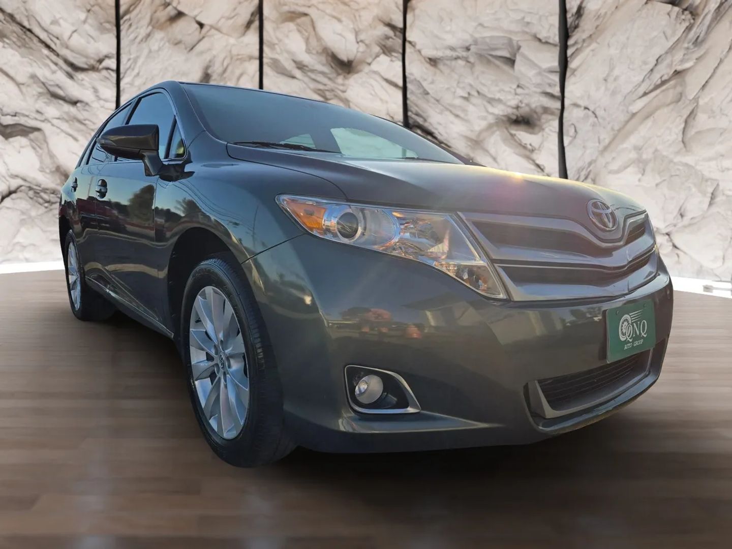2013 Toyota Venza LE photo 3