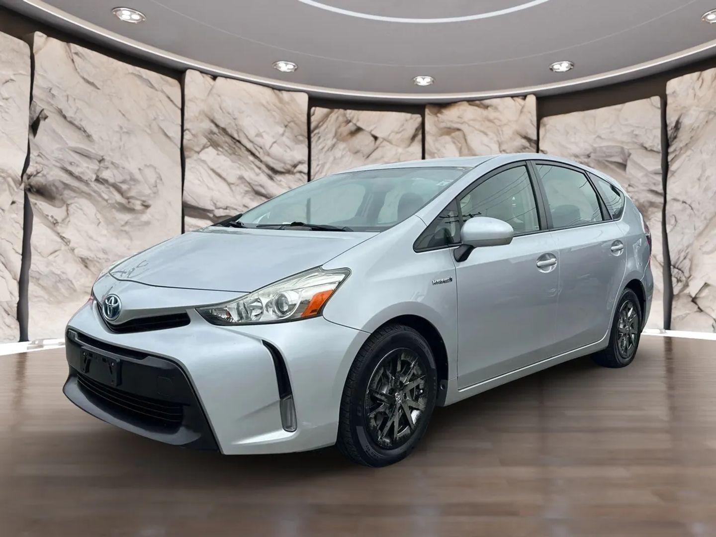 2015 Toyota Prius V Three photo 4