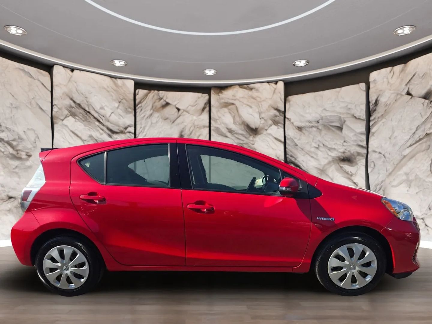 2014 Toyota Prius C One photo 4