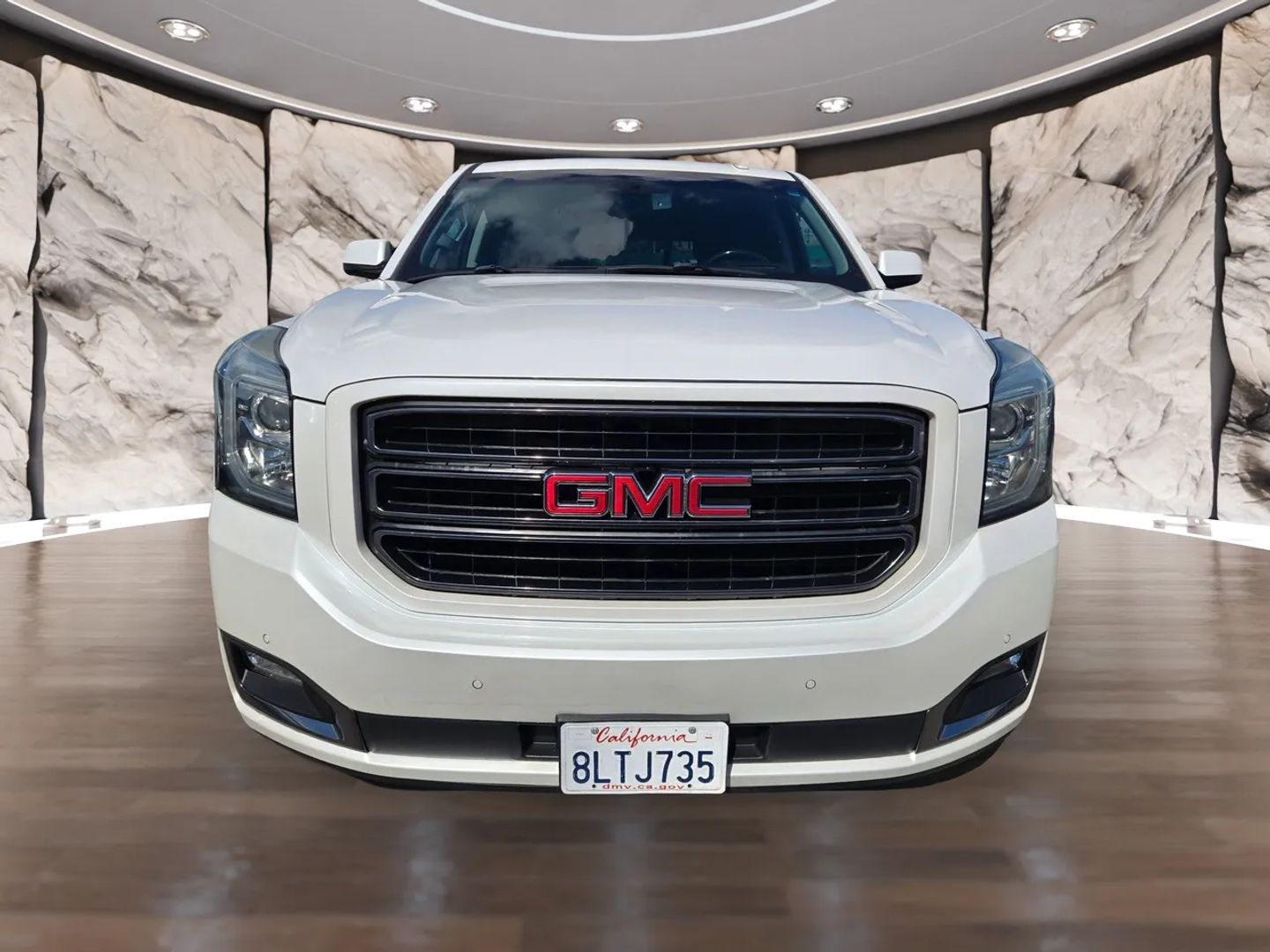 2019 Gmc Yukon SLT photo 2