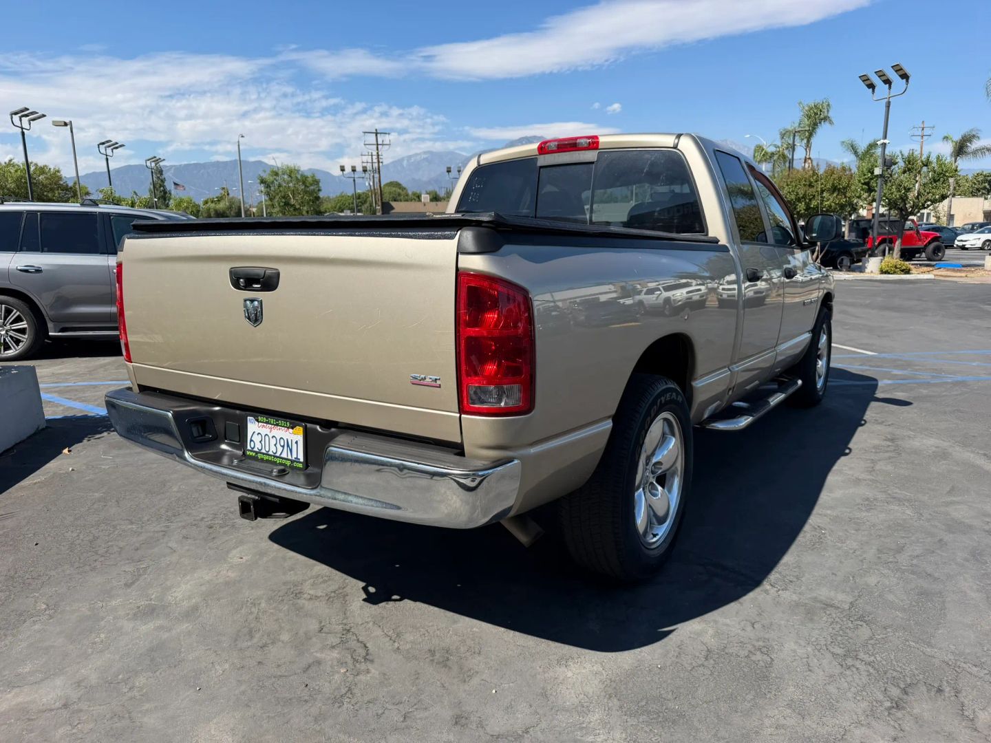 Photo 4 of this Dodge Ram 1500