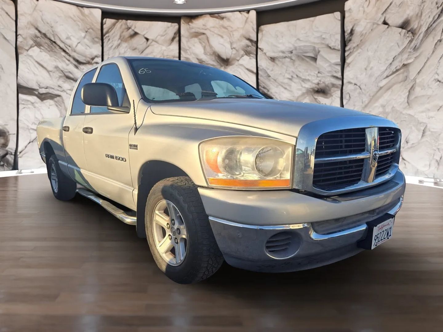 2006 Dodge Ram SLT photo 2