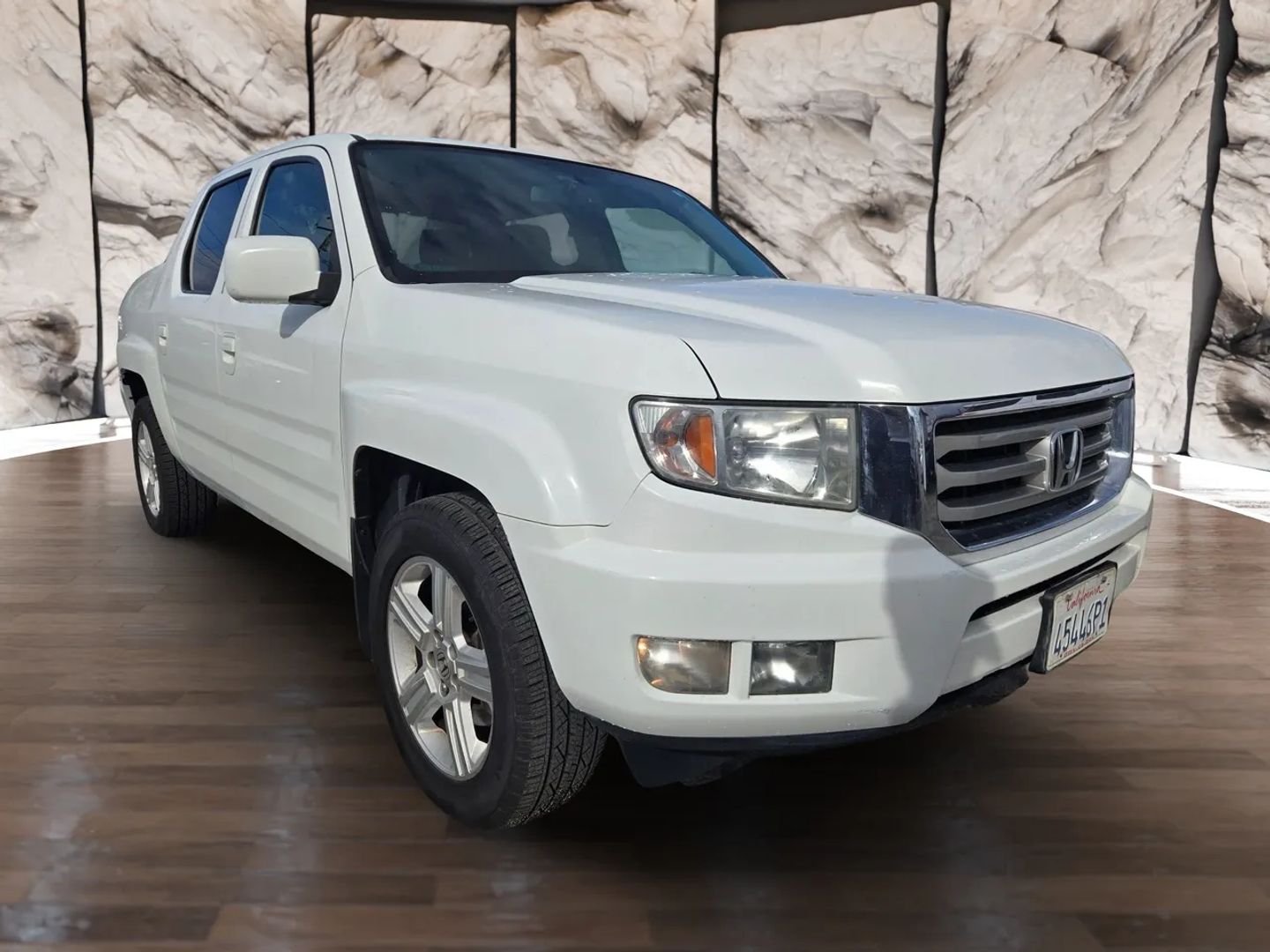 2014 Honda Ridgeline RTL photo 2