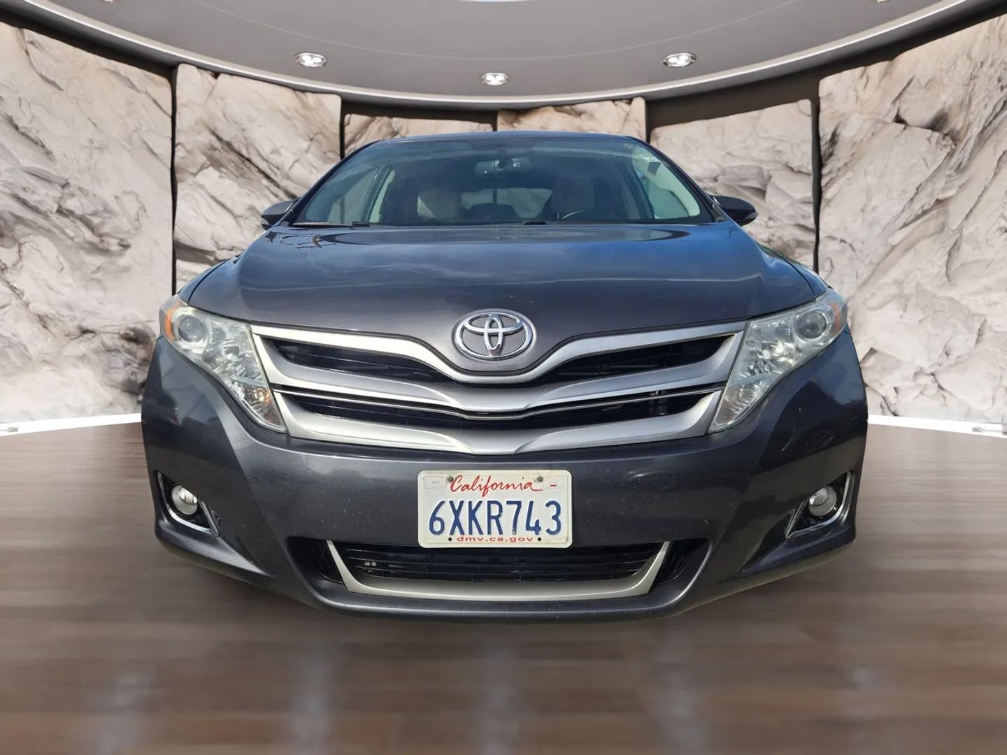 2013 Toyota Venza LE photo 2