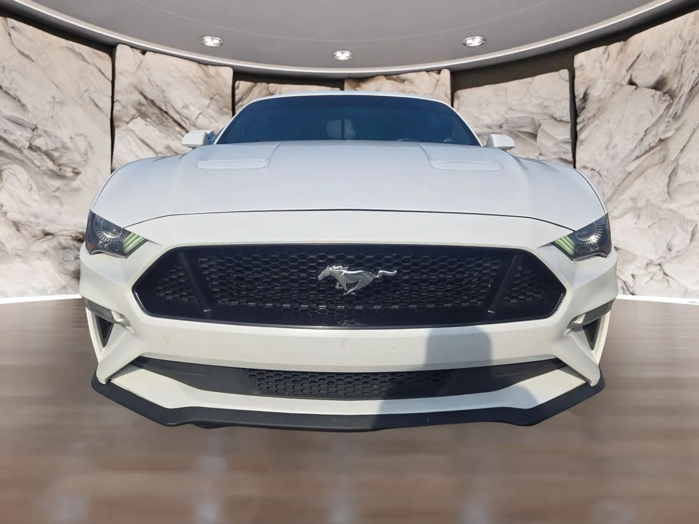 2018 Ford Mustang GT Premium photo 2