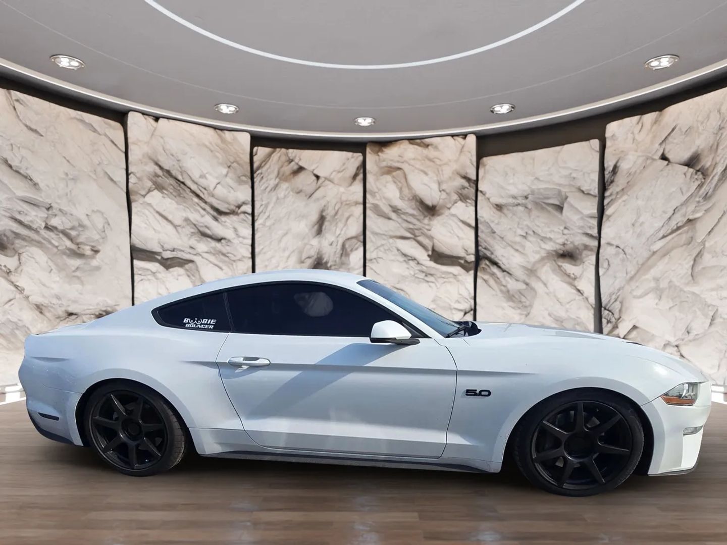 2018 Ford Mustang GT Premium photo 4