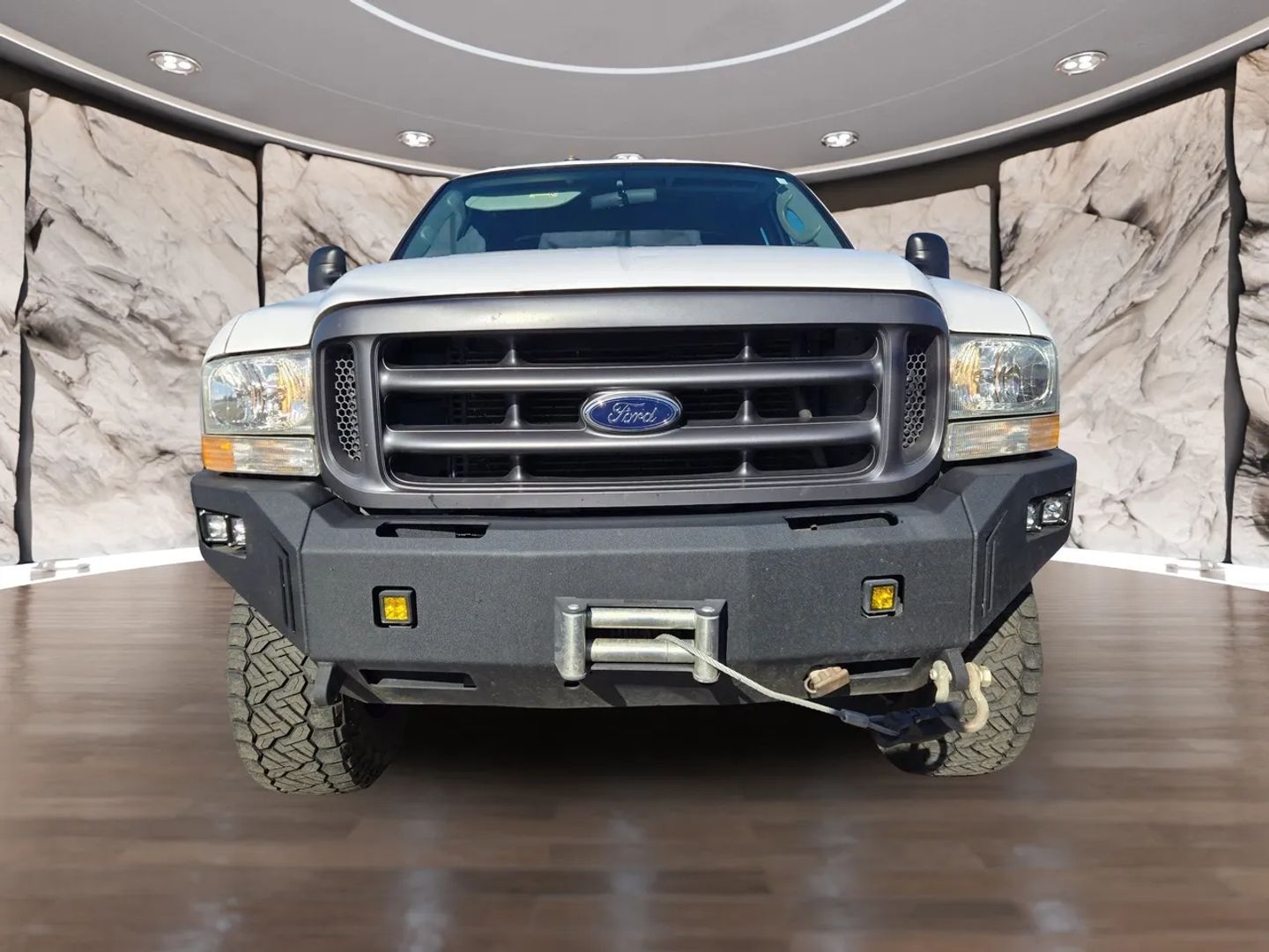 Photo 3 of this Ford Super Duty F-350 SRW