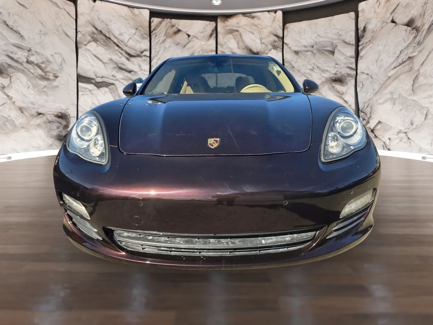 Photo 2 of this Porsche Panamera