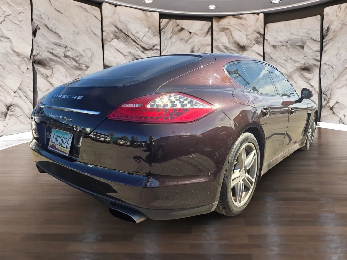 Photo 8 of this Porsche Panamera