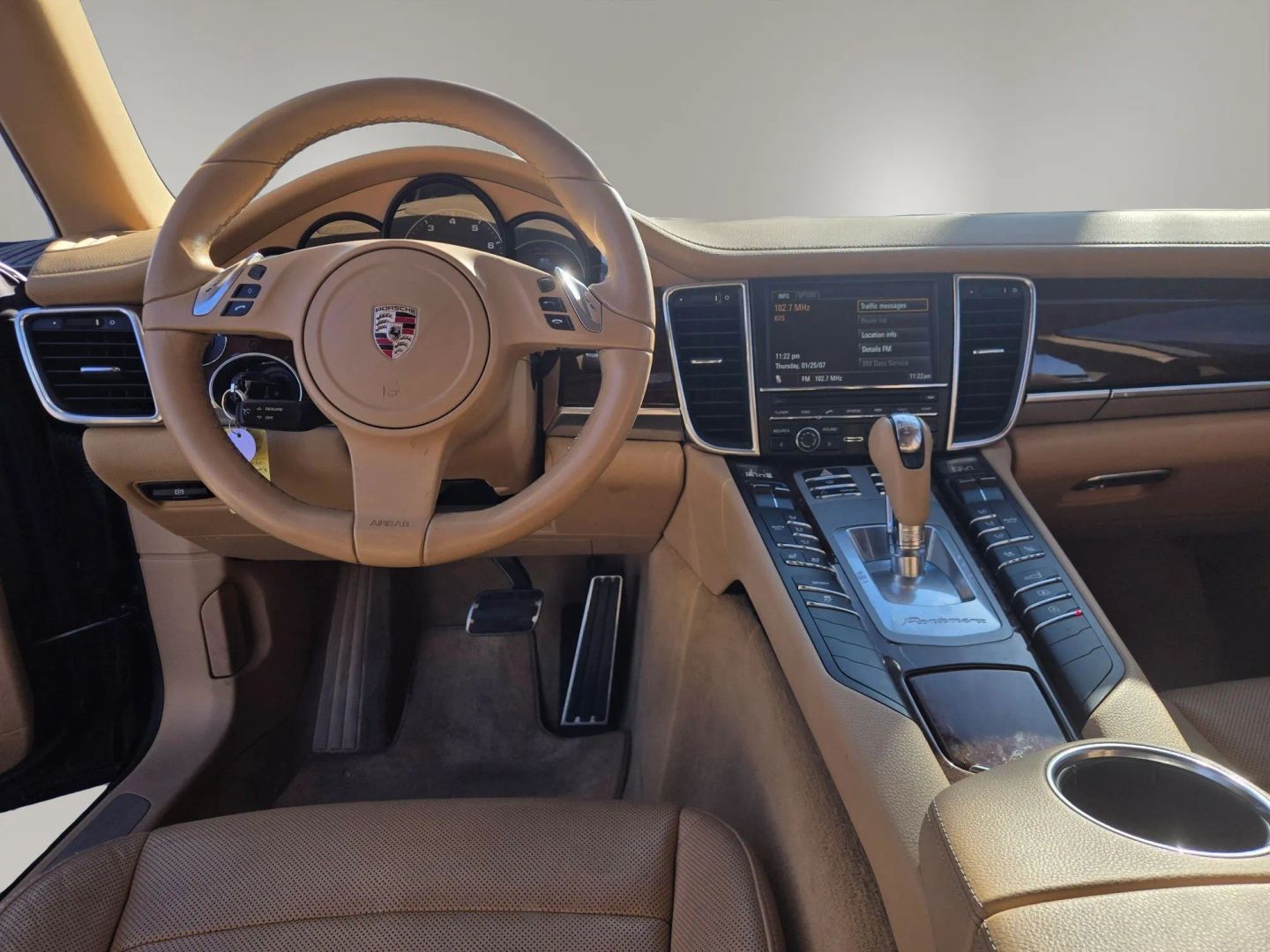 Photo 19 of this Porsche Panamera