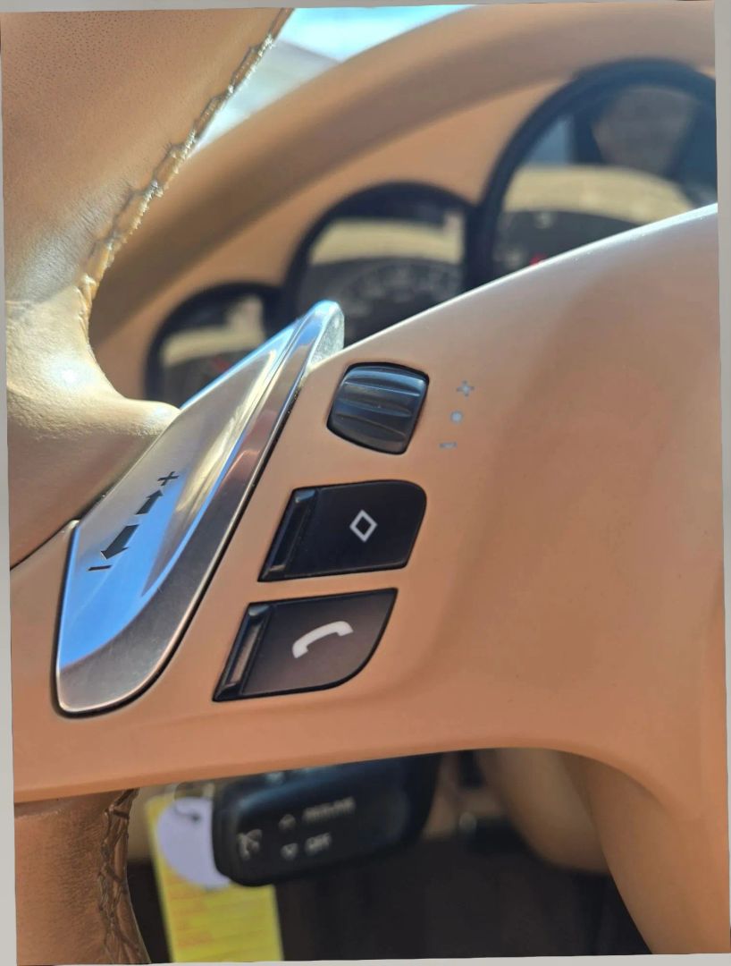 Photo 22 of this Porsche Panamera