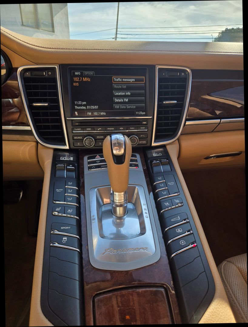 Photo 25 of this Porsche Panamera