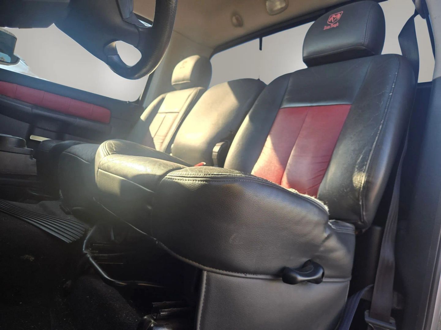 Photo 10 of this Dodge Ram 1500