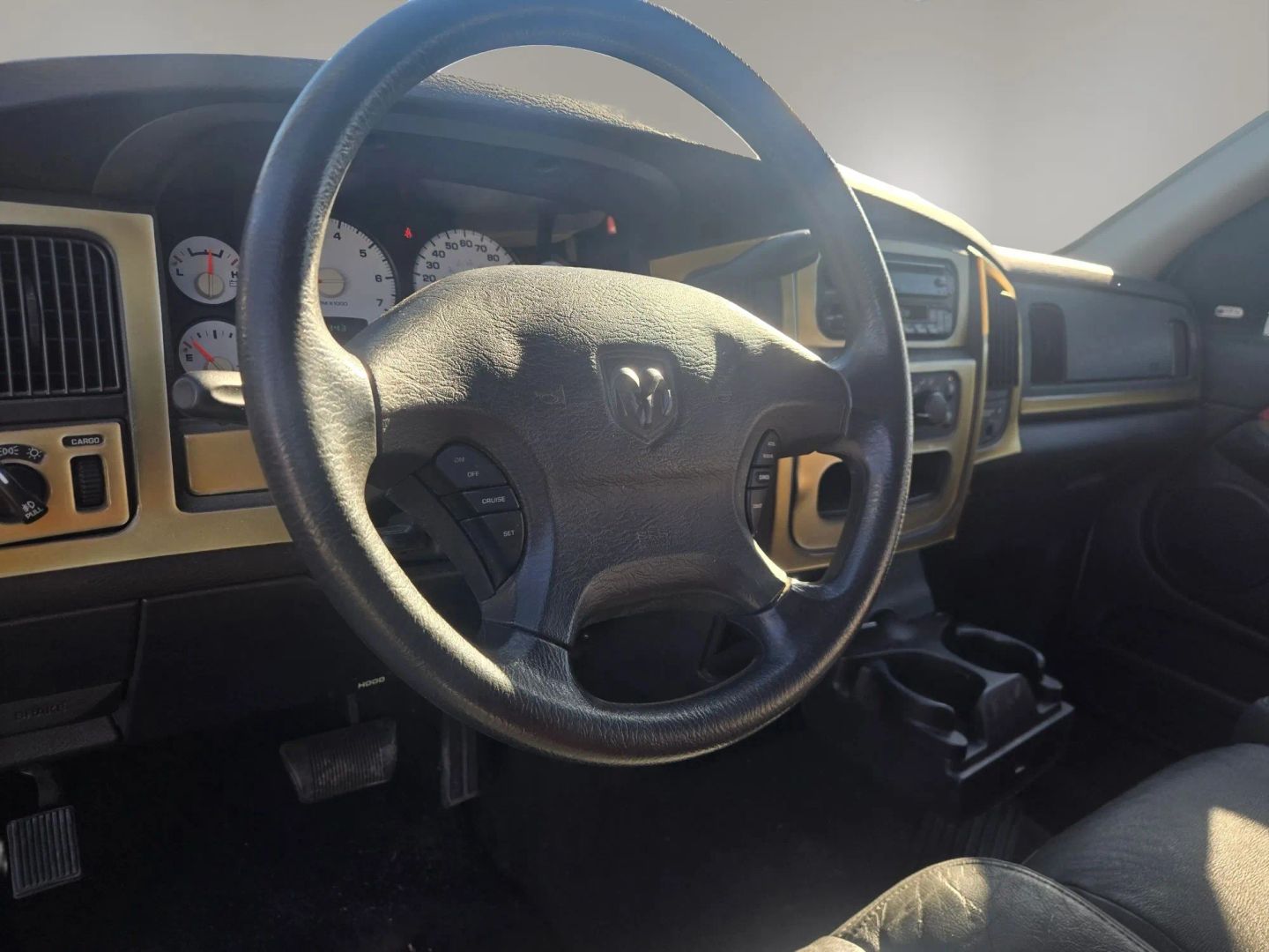 Photo 11 of this Dodge Ram 1500