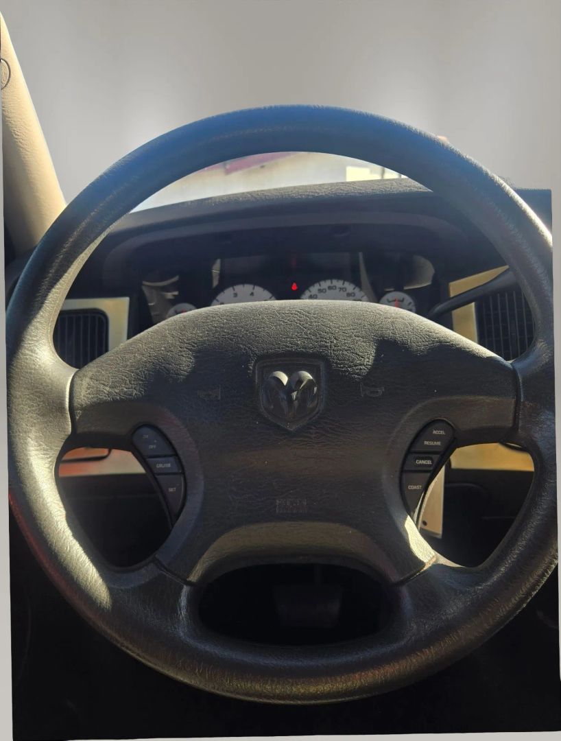 Photo 15 of this Dodge Ram 1500