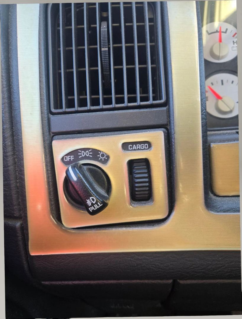 Photo 20 of this Dodge Ram 1500