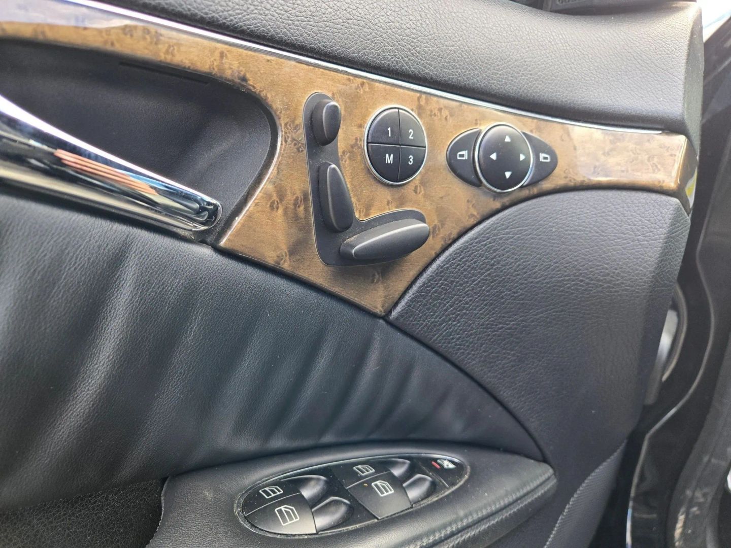 Photo 29 of this Mercedes-Benz E63