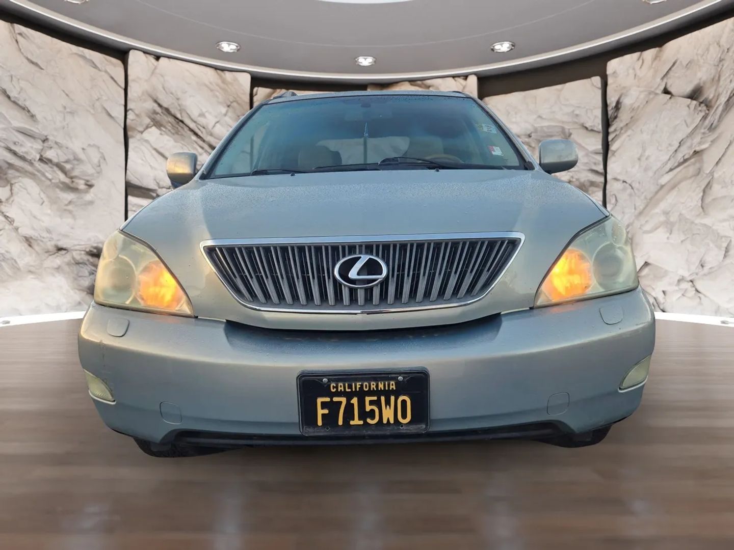 Photo 2 of this Lexus RX 350
