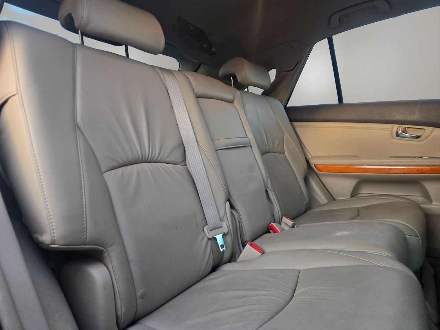 Photo 18 of this Lexus RX 350