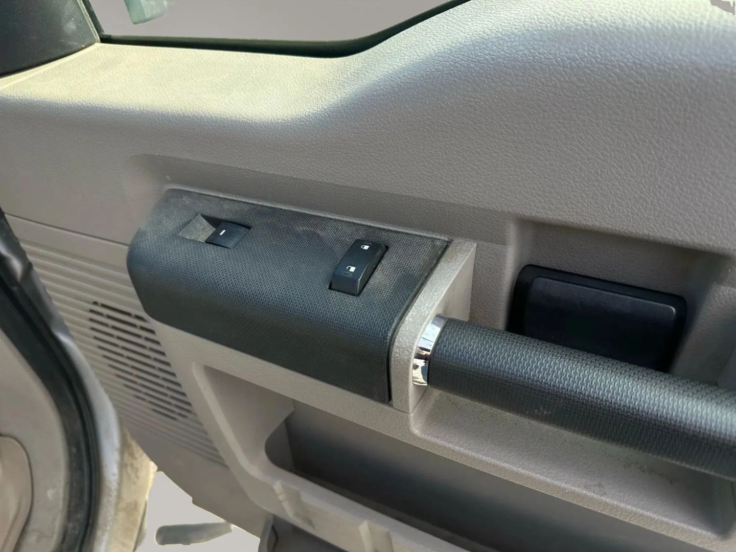 Photo 17 of this Ford Super Duty F-350 DRW