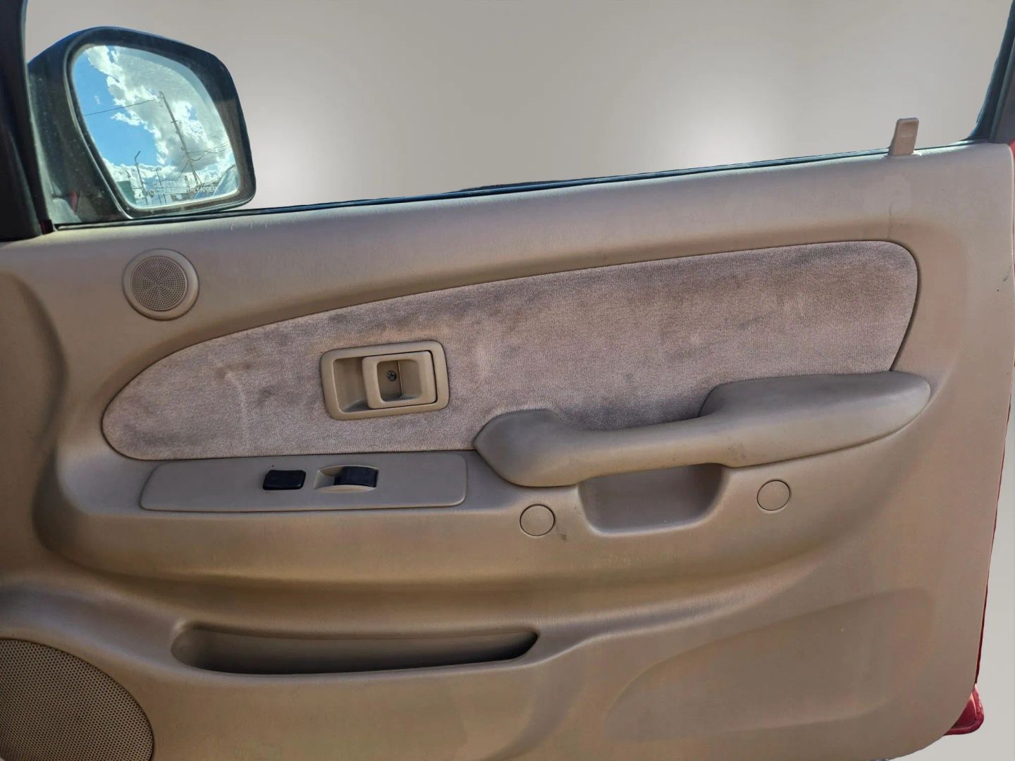 Photo 15 of this Toyota Tacoma