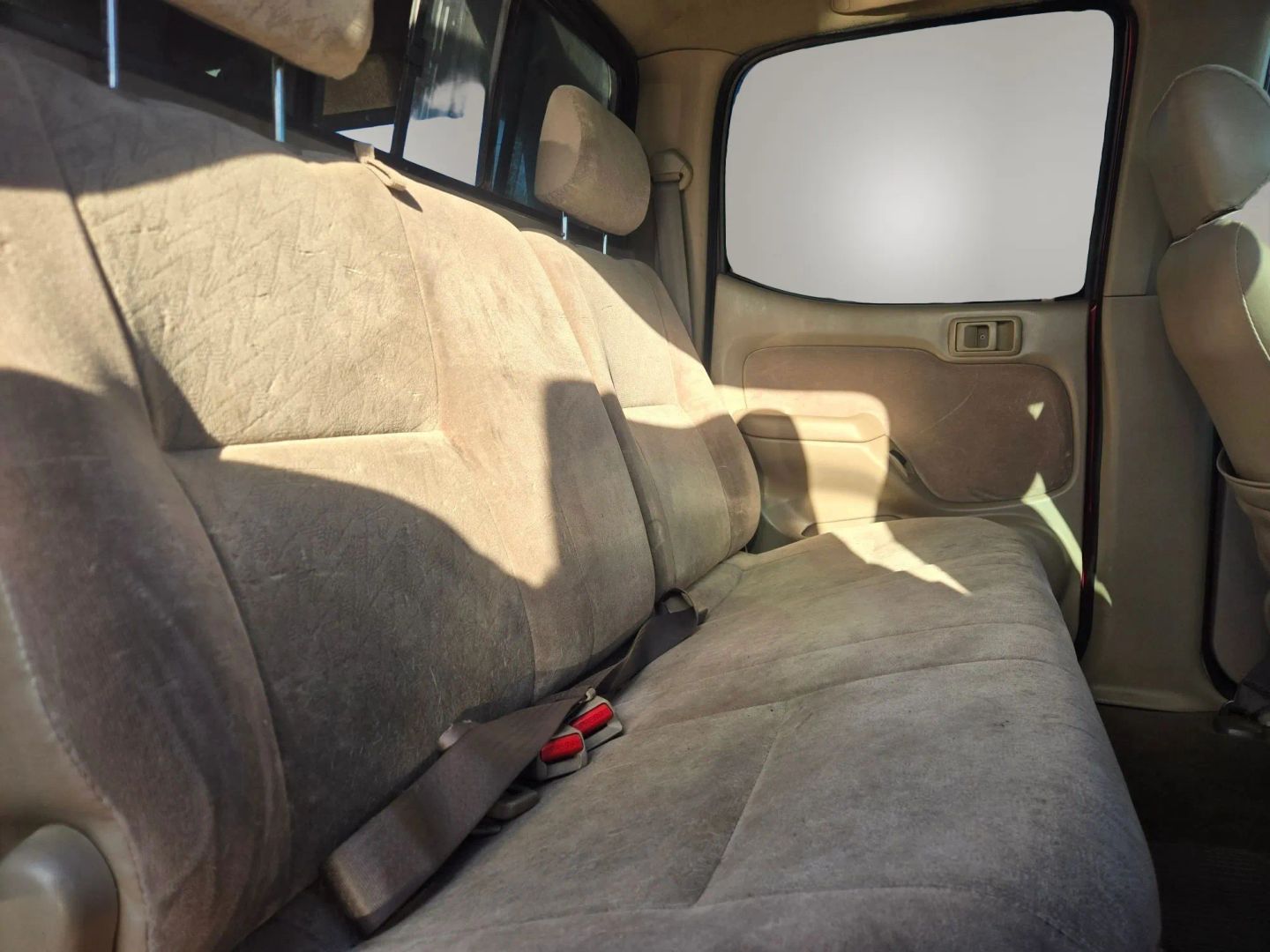Photo 18 of this Toyota Tacoma