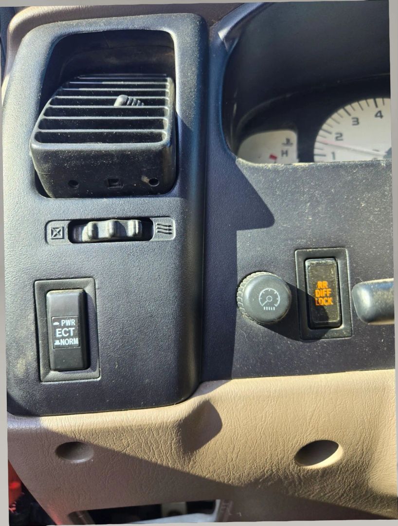 Photo 24 of this Toyota Tacoma