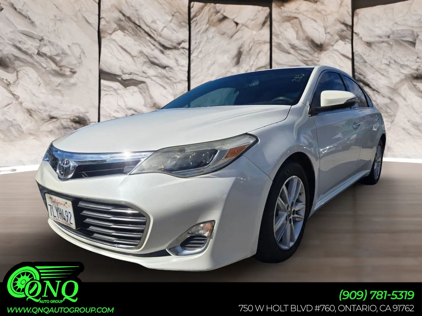2015 Toyota Avalon XLE Premium's photo