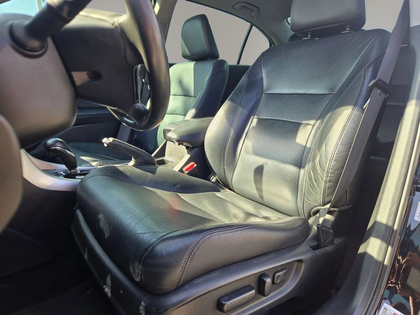 Photo 9 of this Honda Accord Sedan