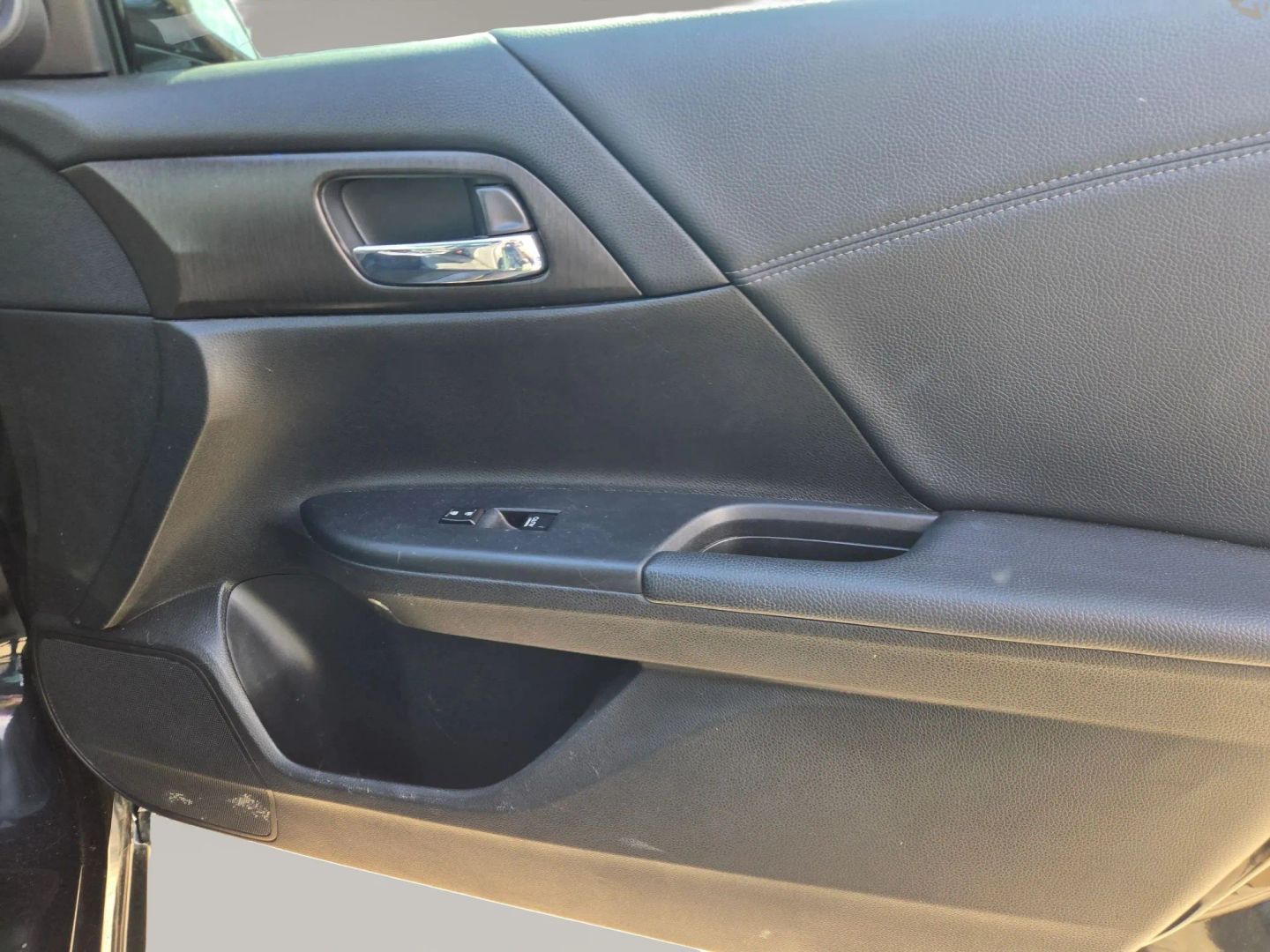 Photo 13 of this Honda Accord Sedan