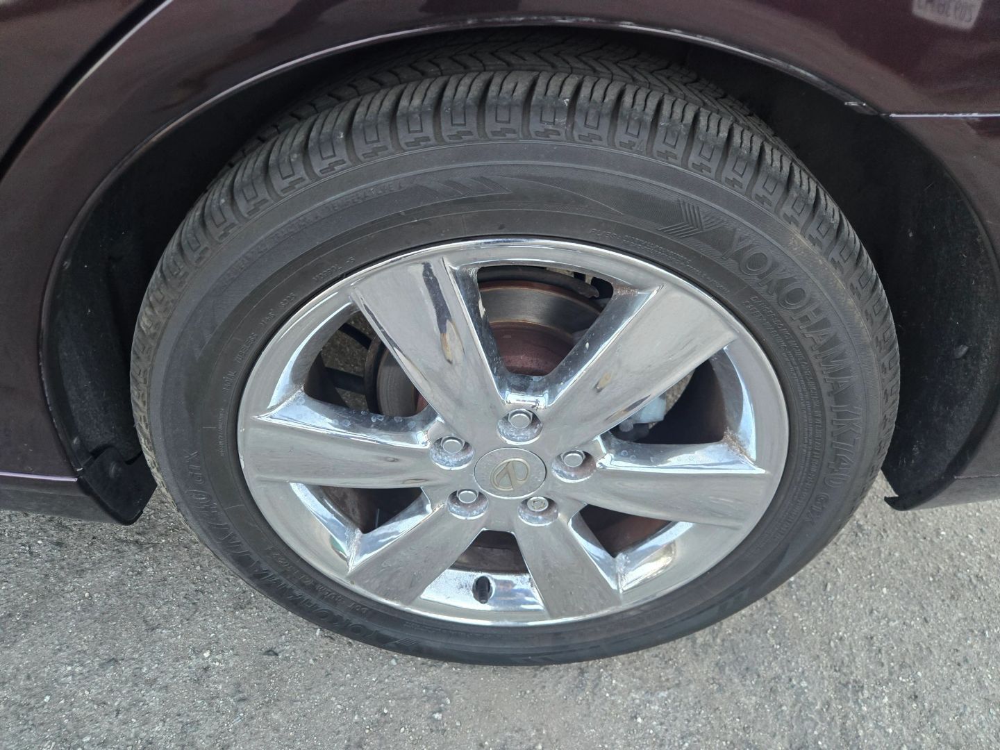 Photo 27 of this Lexus ES 330