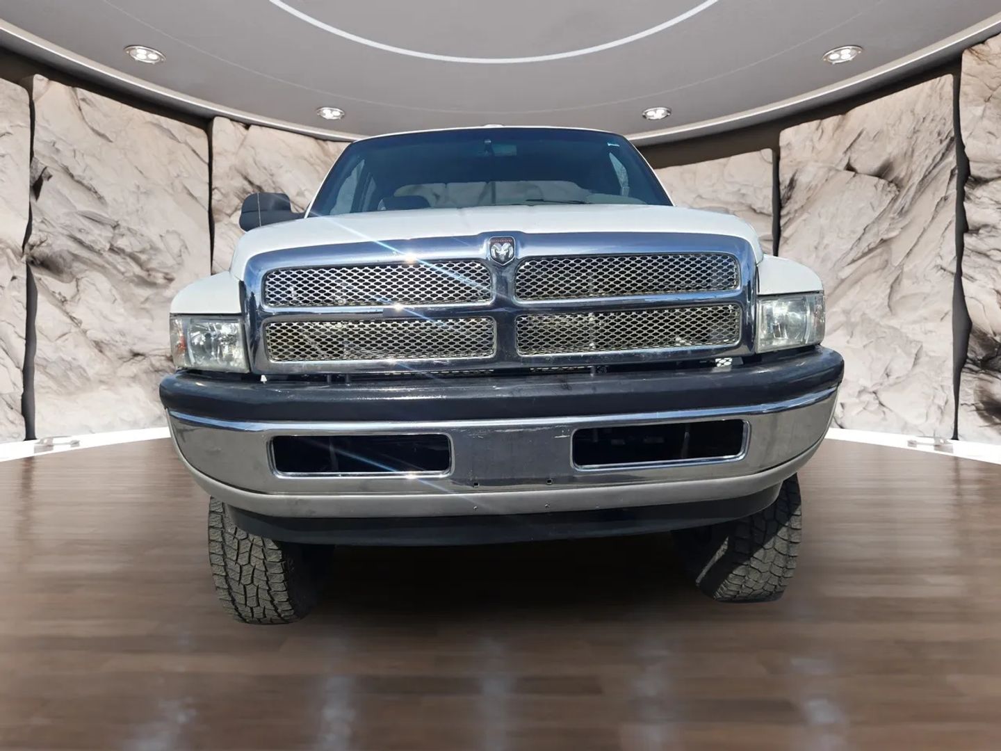 Photo 2 of this Dodge Ram 2500