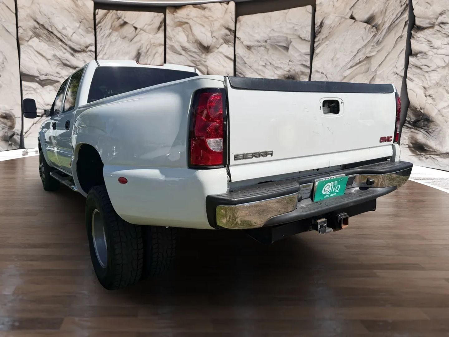 Photo 8 of this Chevrolet Silverado 3500