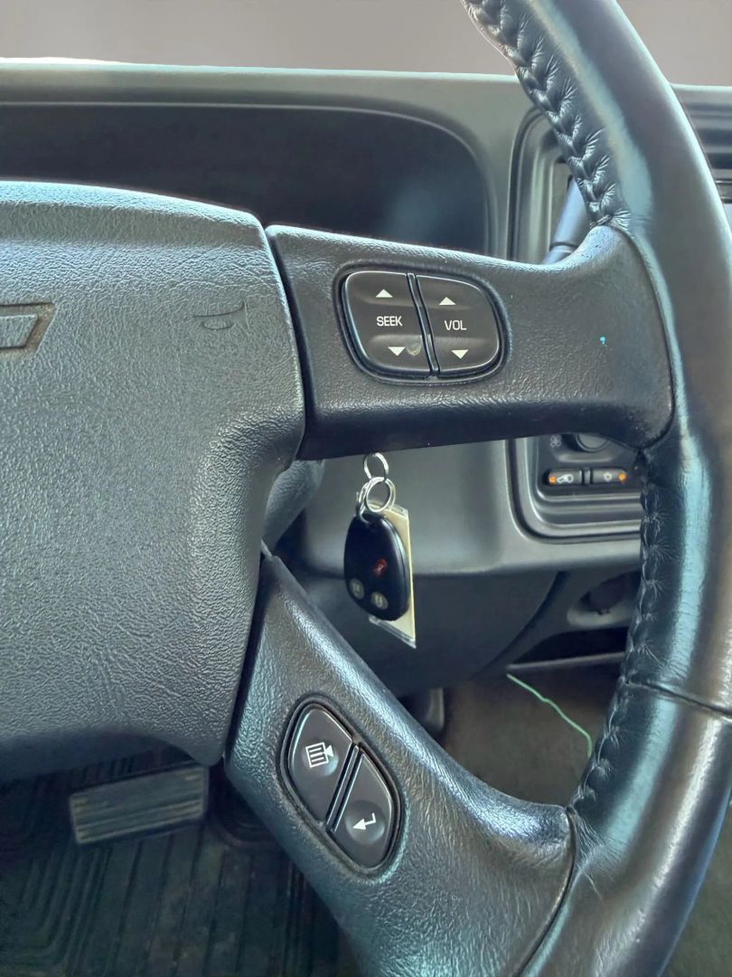 Photo 14 of this Chevrolet Silverado 3500