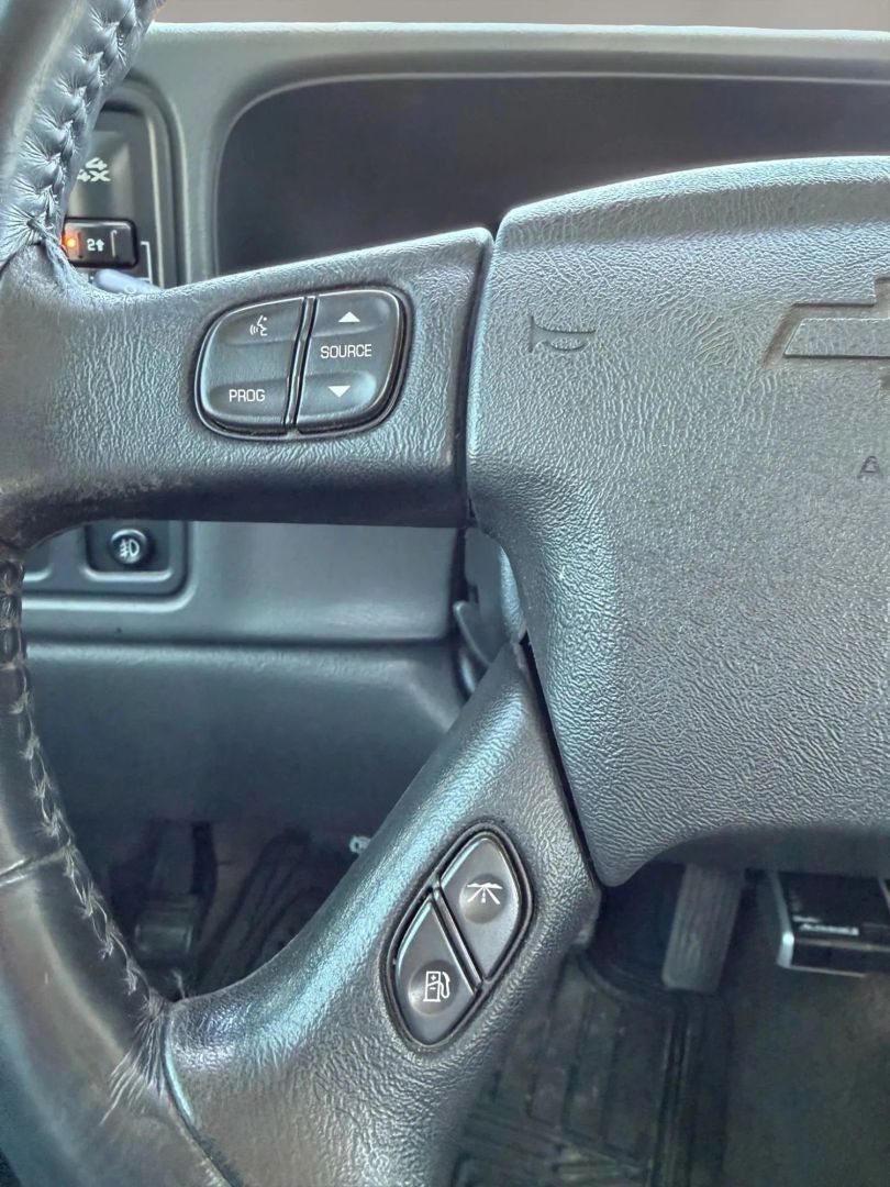 Photo 15 of this Chevrolet Silverado 3500