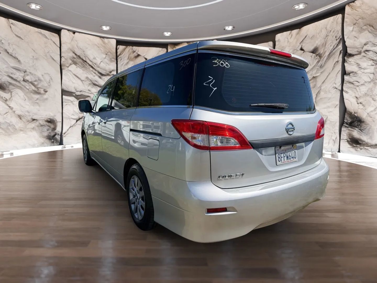 Photo 8 of this Nissan Quest