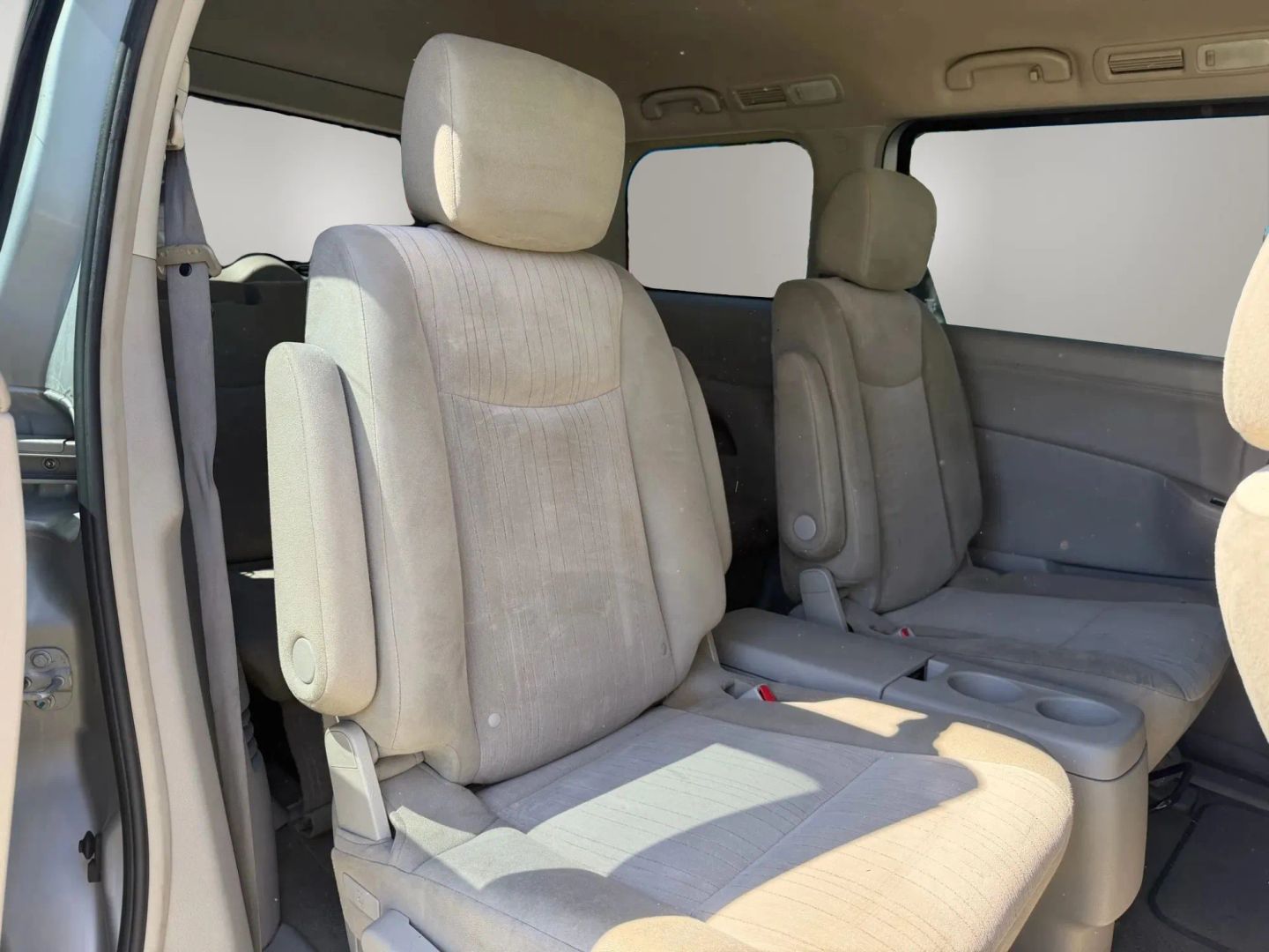 Photo 12 of this Nissan Quest